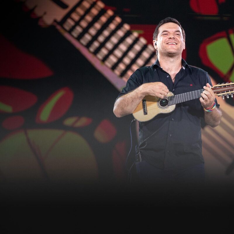 Taller de Charango

